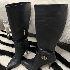 Used Vince Camuto boots